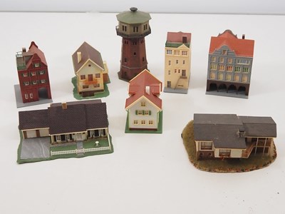Lot 28 - A large box of N gauge built plastic building...