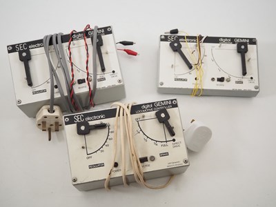 Lot 30 - N gauge accessories - comprising a HERKAT...