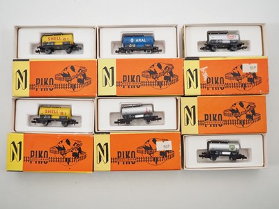 Lot 32 - PIKO - N gauge East German outline diesel...