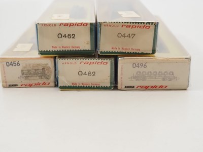 Lot 39 - N gauge - German outline wagons by ROCO,...