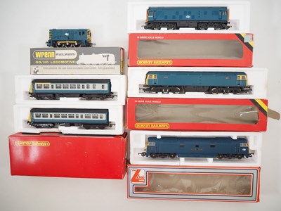 Lot 71 - A group of OO gauge diesel locos and railcar...