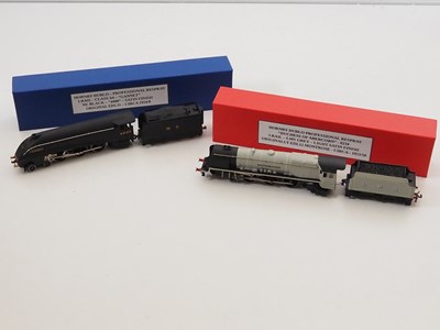 Lot 93 - HORNBY DUBLO OO gauge 3-rail steam locos, both...