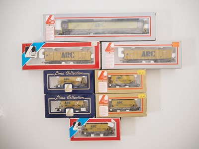 Lot 188 - A group of LIMA OO gauge rolling stock...