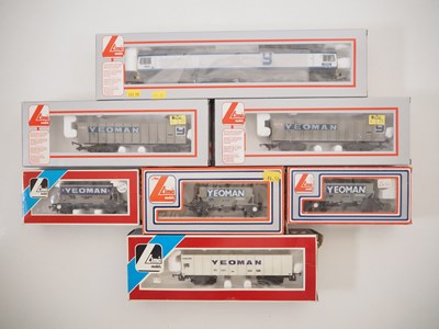 Lot 191 - A group of LIMA OO gauge rolling stock...
