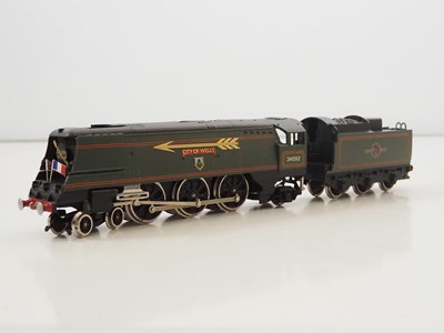 Lot A WRENN OO gauge W2266/A Bulleid West Country...