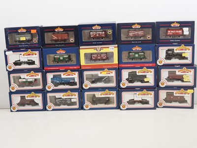 Lot 232 - A group of BACHMANN and OXFORD RAIL OO gauge...