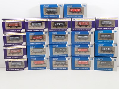 Lot 258 - A group of limited edition DAPOL OO gauge coal...