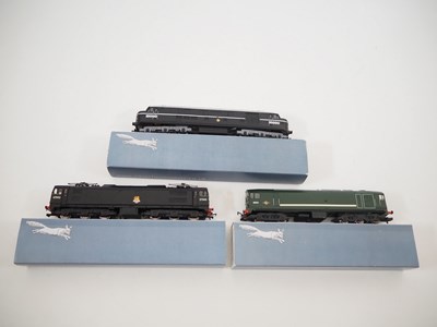 Lot 290 - A group of SILVER FOX OO gauge hand-built...