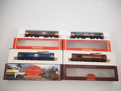 Lot 324 - A group of HORNBY OO gauge Class 58 diesel...