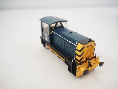 Lot 344 - A pair of HELJAN OO gauge diesel shunting...