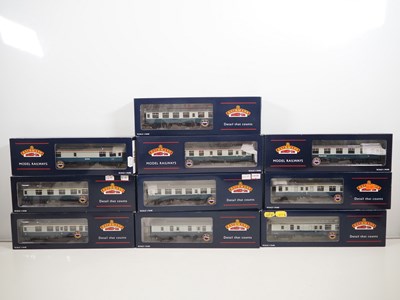 Lot 360 - A group of BACHMANN OO gauge Mk1 passenger...