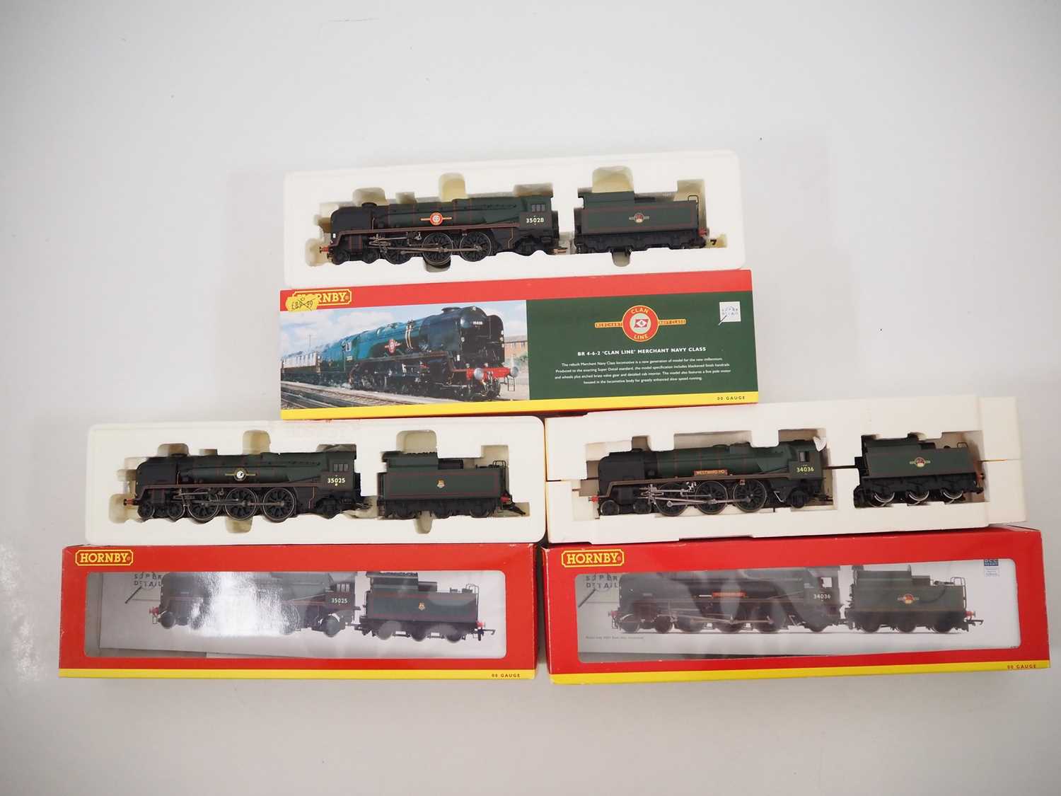 Lot 386 - A group of HORNBY OO gauge rebuilt Bulleid...