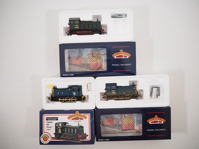 Lot 392 - A group of BACHMANN OO gauge diesel shunting...