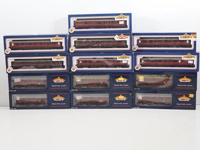 Lot 415 - A group of BACHMANN OO gauge Thompson...
