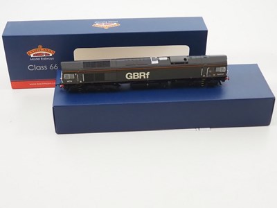 Lot 432 - A pair of BACHMANN OO gauge class 66 diesel...