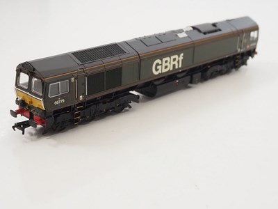 Lot 432 - A pair of BACHMANN OO gauge class 66 diesel...