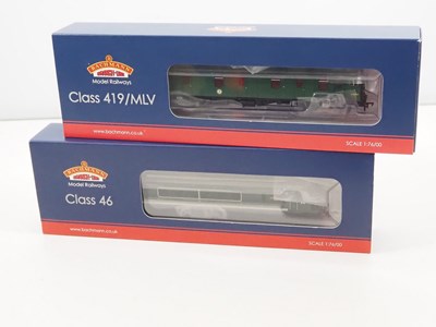 Lot 438 - A BACHMANN OO gauge 31-265 motor luggage van...