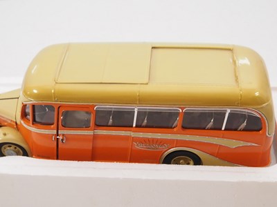 Lot 523 - SUNSTAR 1:24 scale Bedford OB diecast coach in...