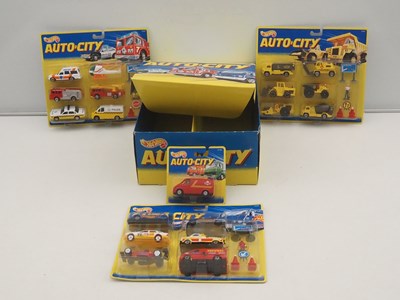 Lot 669 - MATTEL HOTWHEELS Auto City vehicles and sets...