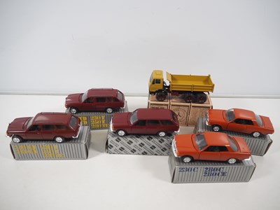 Lot 713 - A group of diecast Mercedes Benz cars by NZG...