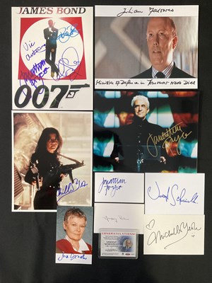 Lot 601 - TOMORROW NEVER DIES - A selection of...