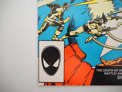 Lot 5 - MARVEL SUPER HEROES SECRET WARS #1 to 12 - (12...