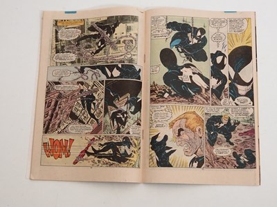 Lot 7 - AMAZING SPIDER-MAN #300 - (1988 - MARVEL) -...