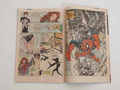 Lot 7 - AMAZING SPIDER-MAN #300 - (1988 - MARVEL) -...
