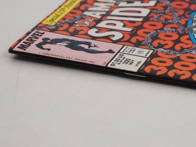 Lot 7 - AMAZING SPIDER-MAN #300 - (1988 - MARVEL) -...