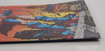 Lot 15 - PREDATOR #1 (1989 - DARK HORSE - FIRST PRINT) -...