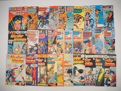 Lot 220 - WONDER WOMAN #212-222, 288-305 + DC COMICS...