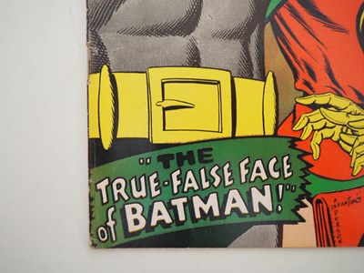 Lot 392 - DETECTIVE COMICS #363 (1967 - DC) - The second...