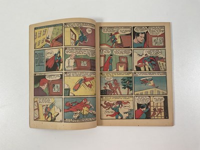 Lot 542 - SUPERMAN #4 (1940 - DC) - The second...
