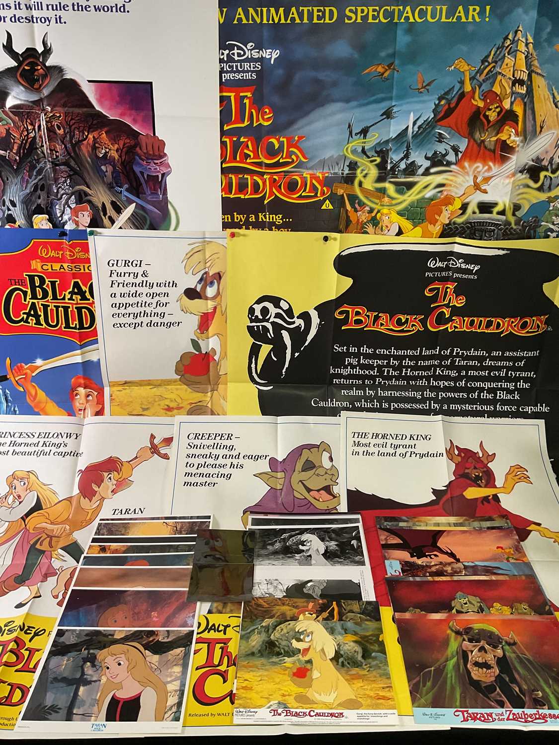 Lot 303 - THE BLACK COULDRON (1985) A group of movie...