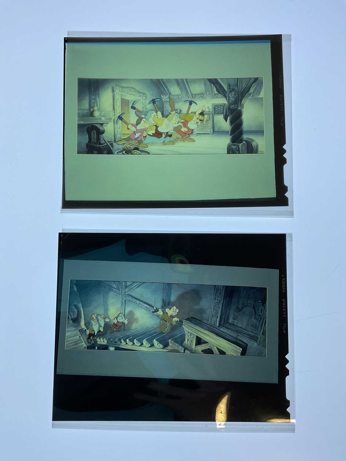 Lot 391 - SNOW WHITE AND THE SEVEN DWARFS (1937) A pair...