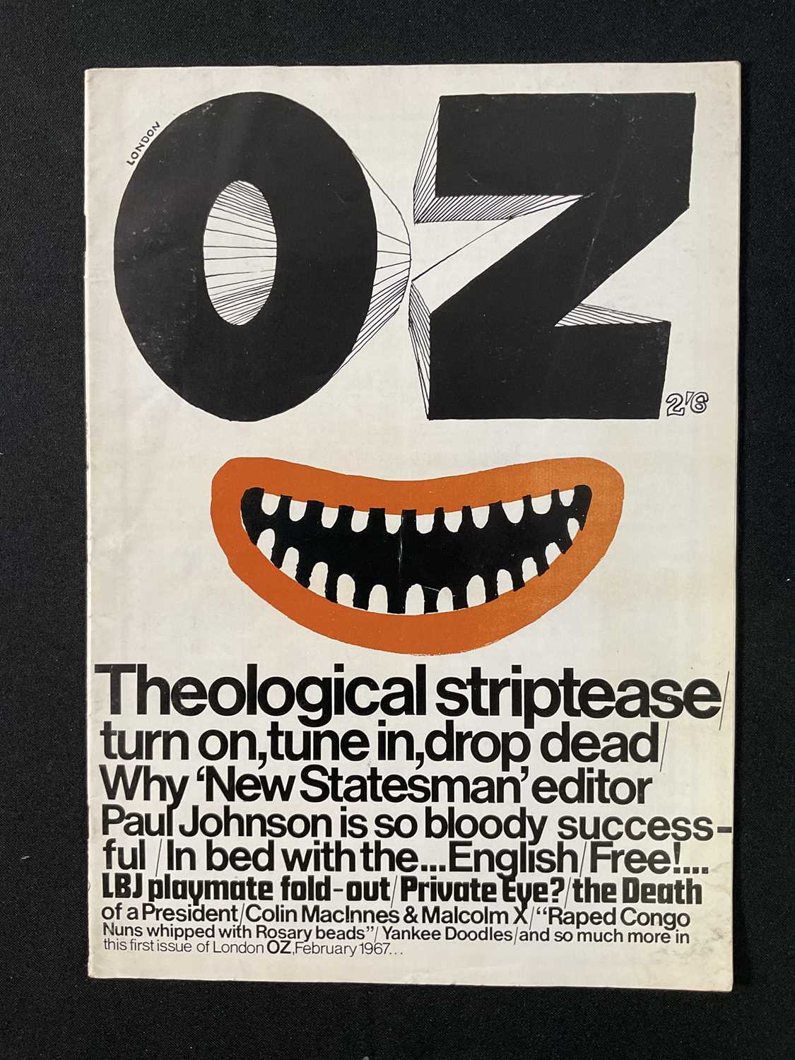 Lot 475 - OZ MAGAZINE #1 (1967) The first issue of the...
