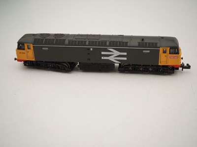 Lot 15 - MINITRIX - a pair of N gauge class 47 diesel...