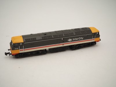 Lot 15 - MINITRIX - a pair of N gauge class 47 diesel...