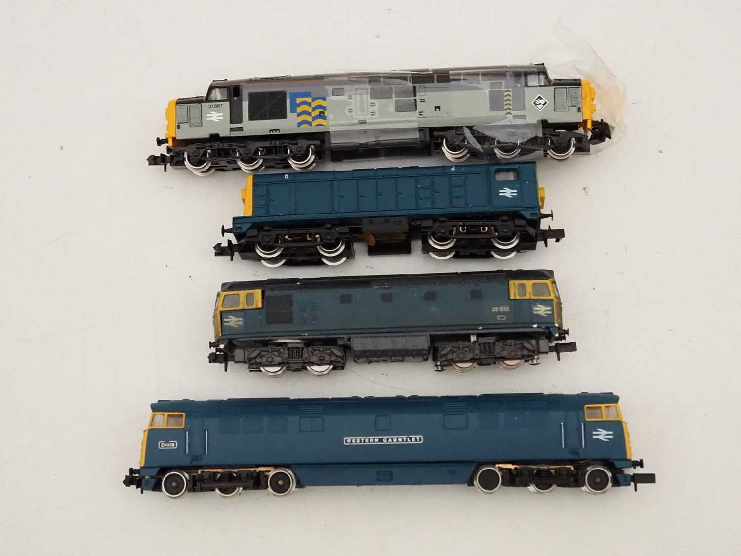 Lot 19 - GRAHAM FARISH - a group of N gauge diesel...