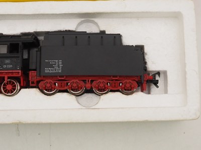 Lot 27 - A group of FLEISCHMANN HO gauge German outline...