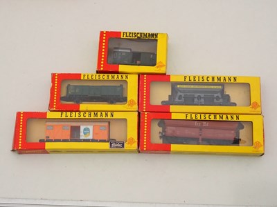 Lot 28 - A group of mostly boxed vintage FLEISCHMANN...