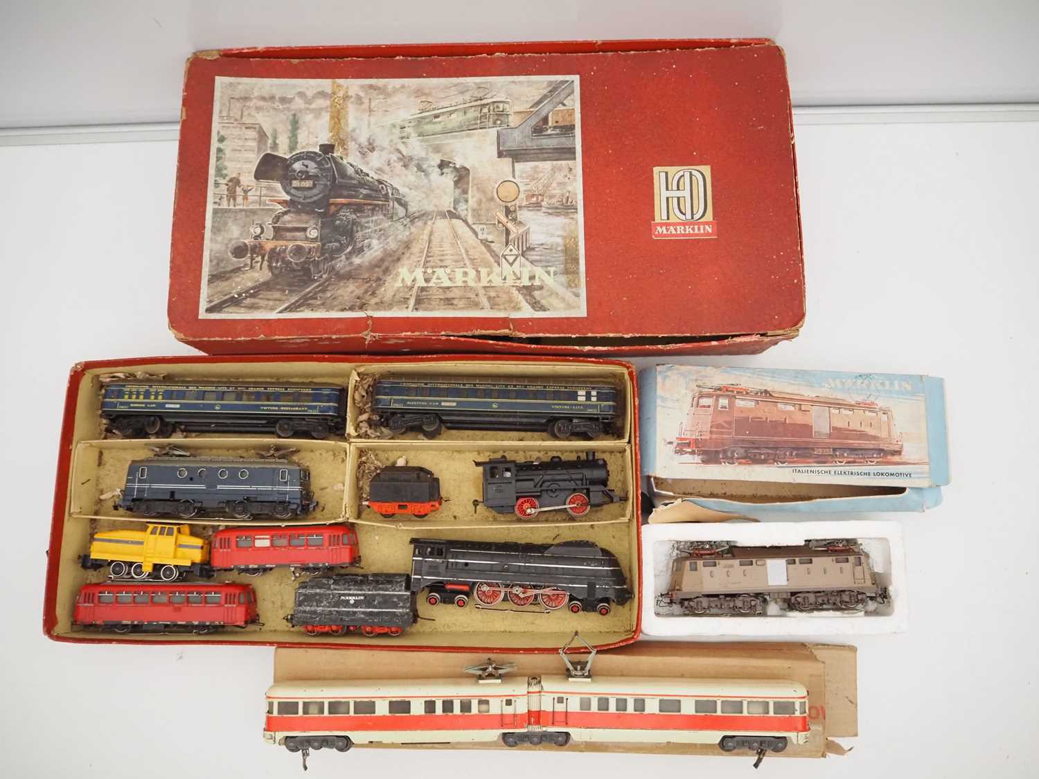 Lot 32 - MARKLIN - a group of unboxed vintage locos,...
