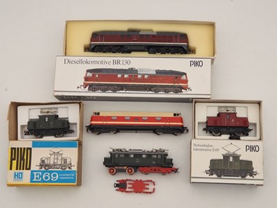 Lot 34 - A group of boxed and unboxed PIKO HO gauge...
