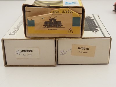 Lot 34 - A group of boxed and unboxed PIKO HO gauge...