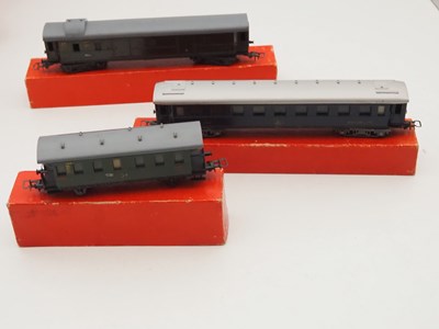 Lot 35 - A group of vintage boxed GUTZOLD and PIKO...