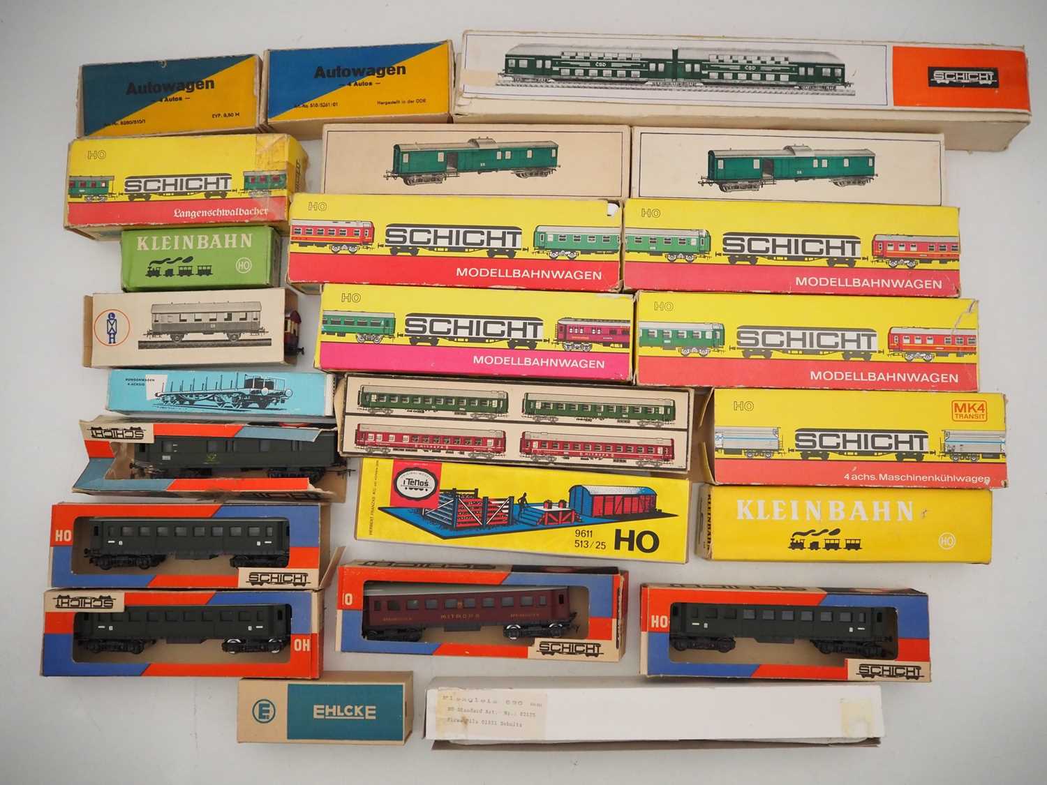 Lot 40 - A group of boxed HO gauge wagons and coaches...