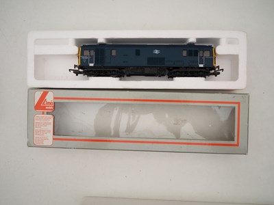 Lot 42 - A group of LIMA OO gauge diesel and electric...
