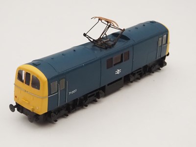 Lot 43 - A pair of SILVER FOX OO gauge locomotives...