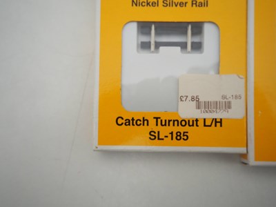 Lot 44 - A group of PECO OO gauge Streamline code 75...