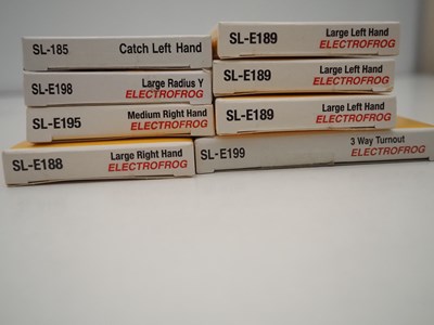 Lot 44 - A group of PECO OO gauge Streamline code 75...